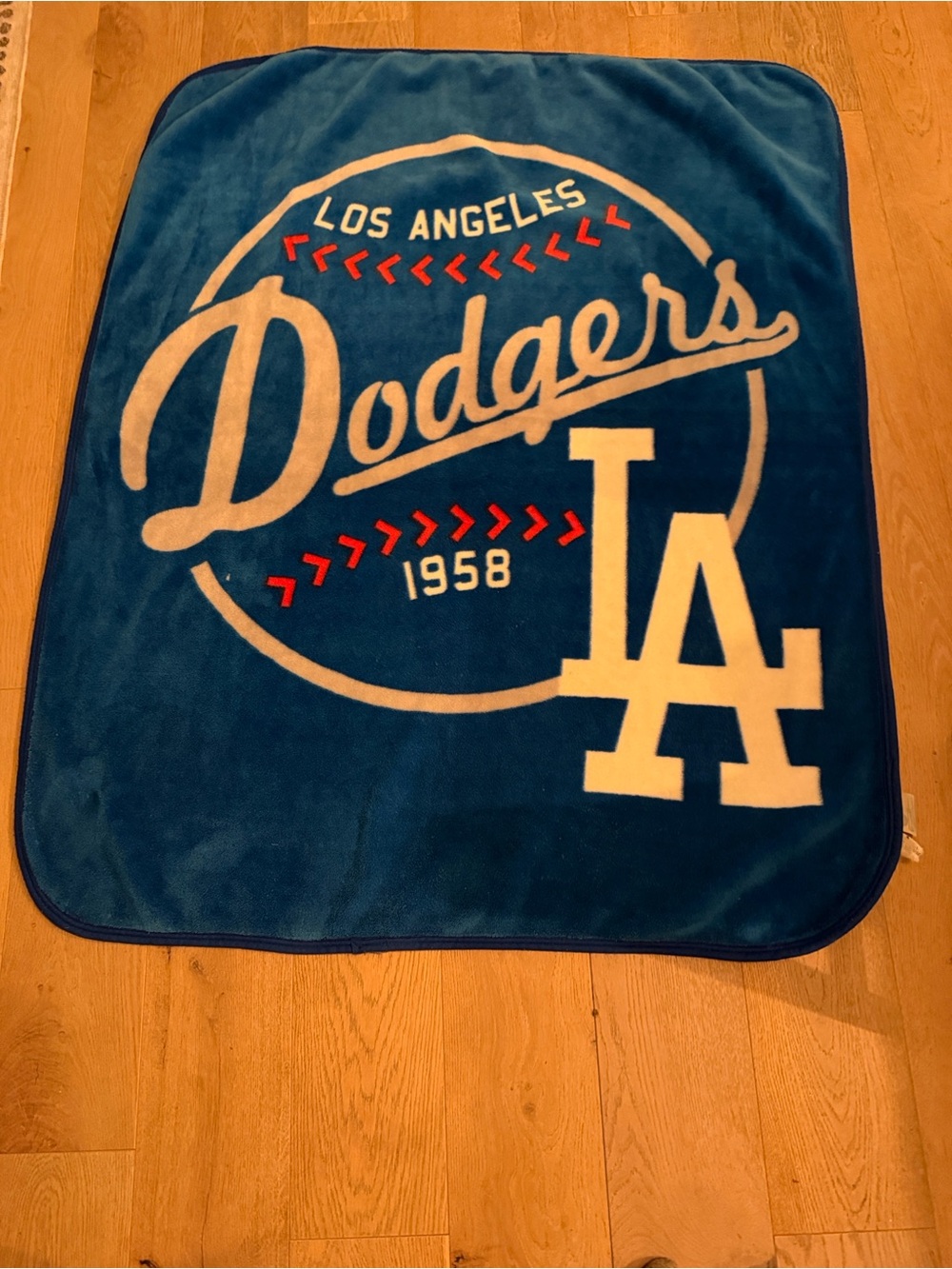 LA Dodgers Plush Throw Blanket